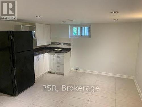 LOWER - 307 ANDERSON STREET , Whitby, Ontario L1N 3V7 5
