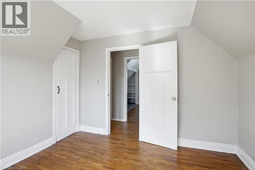 43 Cameron Avenue N, Hamilton, ON - Indoor Photo Showing Other Room