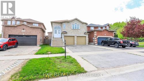 125 JESSICA DRIVE  Barrie, ON L4N 5Z5