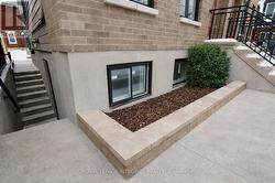 9B GWYNNE AVENUE S Ottawa, ON K1Y 1X1