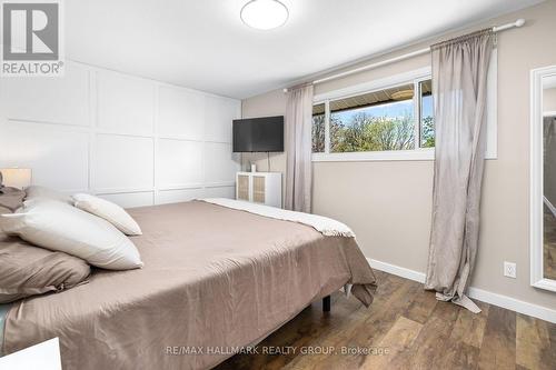 2041 Kingsley Road, Ottawa, ON - Indoor Photo Showing Bedroom