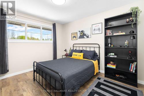 2041 Kingsley Road, Ottawa, ON - Indoor Photo Showing Bedroom