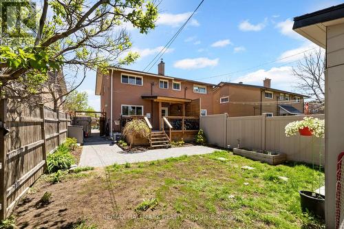 2041 Kingsley Road, Ottawa, ON - Outdoor