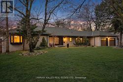 140 SANDRINGHAM DRIVE Toronto, ON M3H 1E3