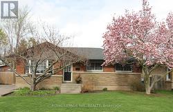 9 GREENHILL DRIVE Thorold (Thorold Downtown), ON L2V 1W4