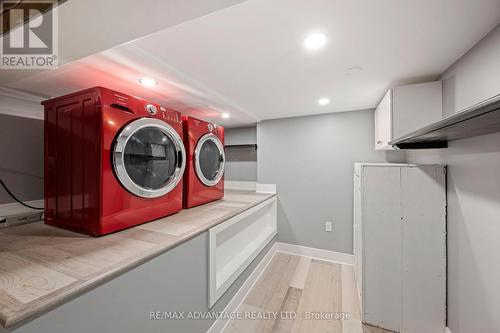 945 Colborne Street, London East (East B), ON - Indoor Photo Showing Laundry Room