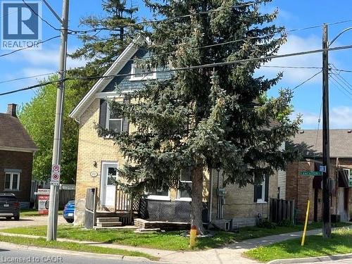 93 LANCASTER Street W  Kitchener, ON N2H 4T3