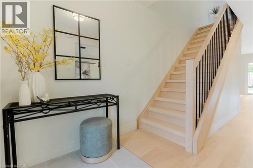 42 Handorf Drive, Cambridge, ON - Indoor Photo Showing Other Room
