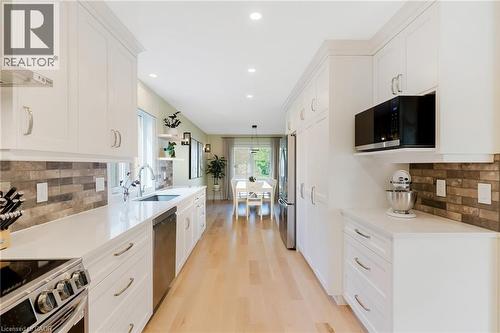 42 Handorf Drive, Cambridge, ON - Indoor Photo Showing Kitchen
