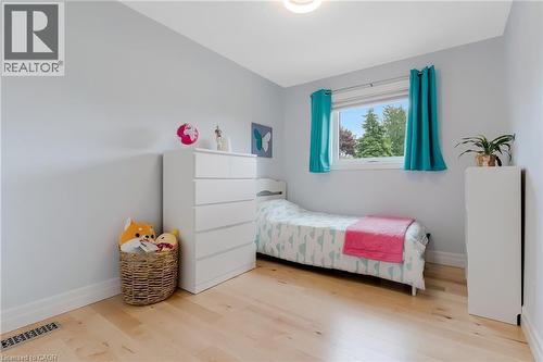 42 Handorf Drive, Cambridge, ON - Indoor Photo Showing Bedroom