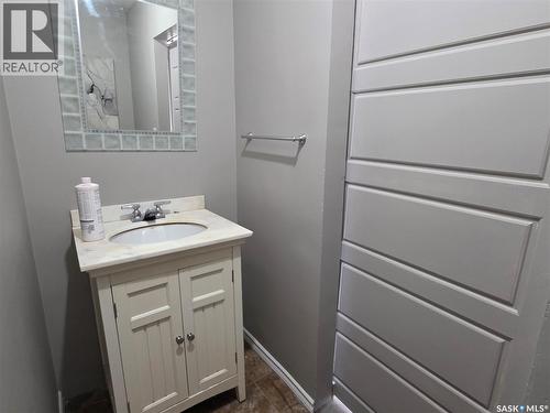 2195 Toronto Street, Regina, SK - Indoor Photo Showing Bathroom