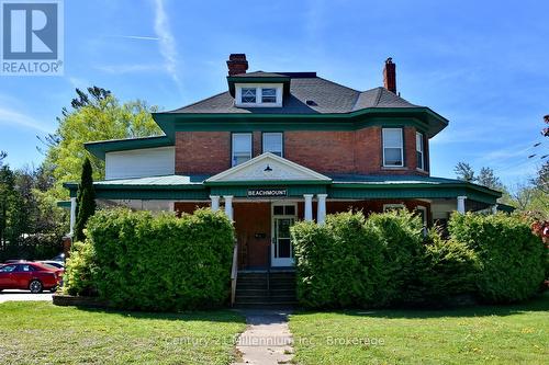 268 HUME STREET  Collingwood, ON L9Y 1W1