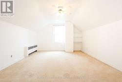 upstairs bedroom - 