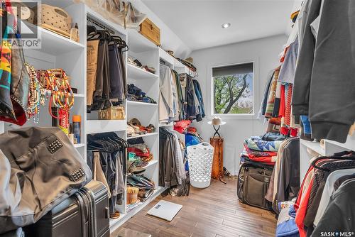 727 6Th Avenue N, Saskatoon, SK - Indoor With Storage