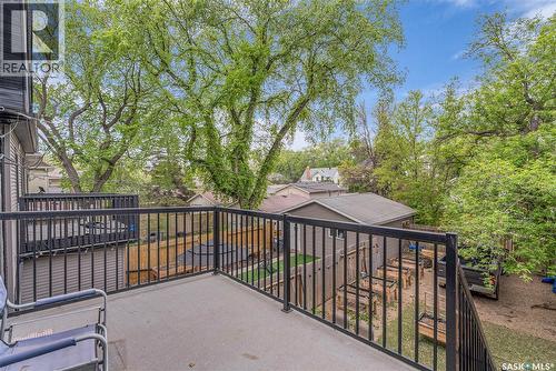 727 6Th Avenue N, Saskatoon, SK - Outdoor