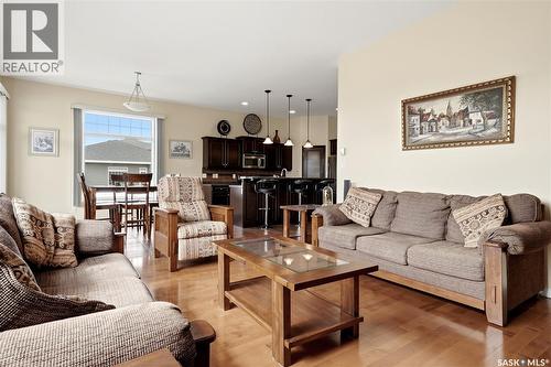 2534 Windsor Park Road, Regina, SK - Indoor Photo Showing Living Room