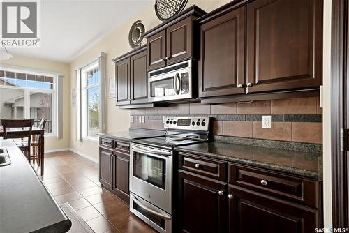 2534 Windsor Park Road, Regina, SK - Indoor Photo Showing Kitchen