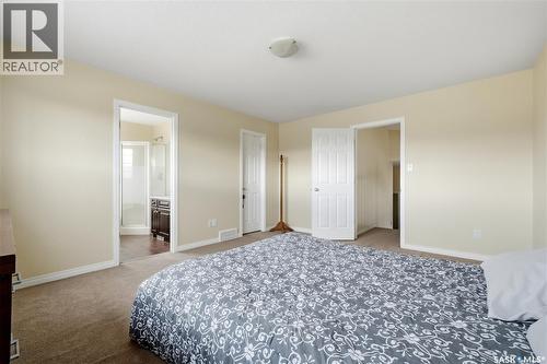 2534 Windsor Park Road, Regina, SK - Indoor Photo Showing Bedroom