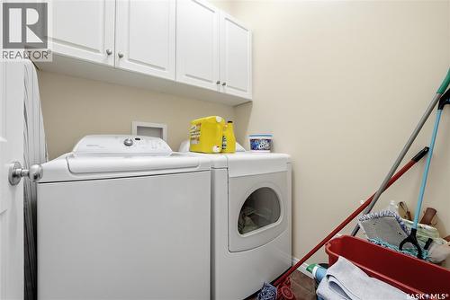 2534 Windsor Park Road, Regina, SK - Indoor Photo Showing Laundry Room