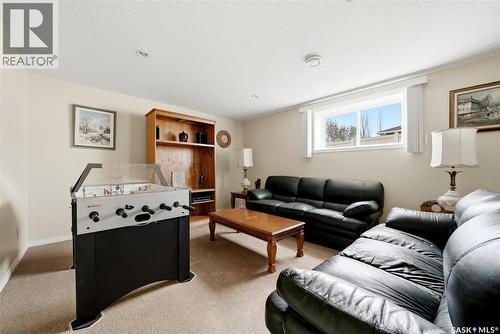 2534 Windsor Park Road, Regina, SK - Indoor Photo Showing Living Room