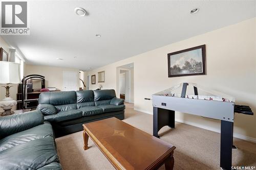2534 Windsor Park Road, Regina, SK - Indoor Photo Showing Living Room