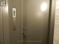 506 - 25 CARLTON STREET Toronto, ON M5B 1L4