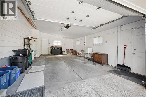 105 Silverspring Crescent, Kitchener, ON - Indoor Photo Showing Garage