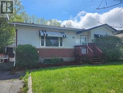 1282 Lansing Avenue Sudbury, ON P3A 4C3