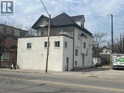 430 WYANDOTTE STREET West Windsor, ON N9A 5X4