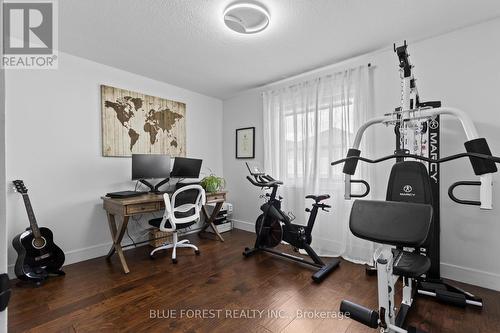 3293 Casson Way, London South (South W), ON - Indoor Photo Showing Gym Room