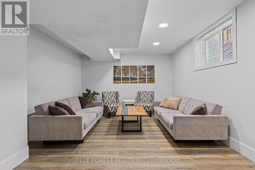 3293 Casson Way, London South (South W), ON - Indoor