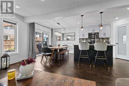 3293 Casson Way, London South (South W), ON - Indoor Photo Showing Dining Room