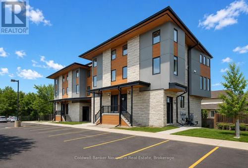 8 - 32 ARKELL ROAD  Guelph (Kortright East), ON N1L 0L4