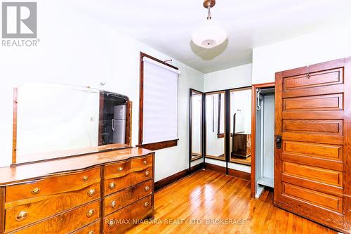 208 Hellems Avenue, Welland (Welland Downtown), ON - Indoor Photo Showing Other Room