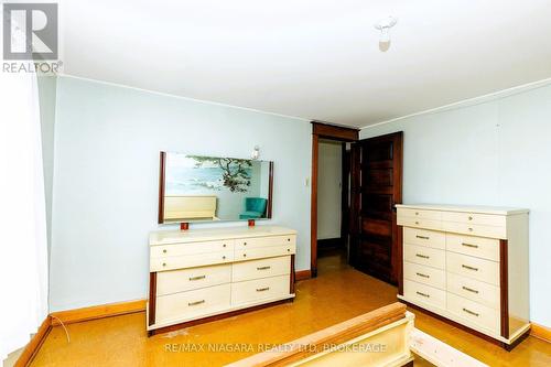 208 Hellems Avenue, Welland (Welland Downtown), ON - Indoor Photo Showing Other Room