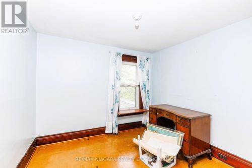 208 Hellems Avenue, Welland (Welland Downtown), ON - Indoor Photo Showing Other Room