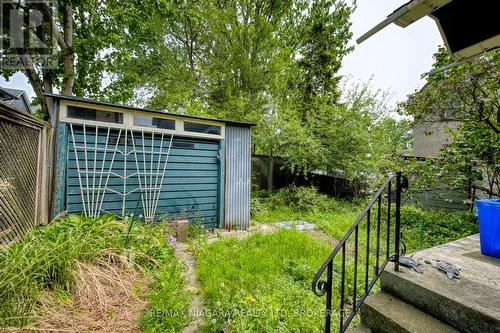 208 Hellems Avenue, Welland (Welland Downtown), ON - Outdoor
