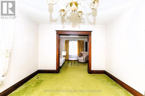 208 Hellems Avenue, Welland (Welland Downtown), ON - Indoor Photo Showing Other Room