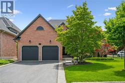 2124 KEVIN Crescent  Burlington, ON L7M 4E3
