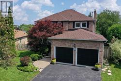 15 BEATTY CRESCENT  Aurora, ON L4G 5V2
