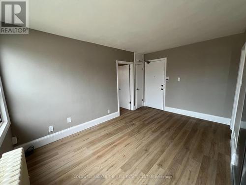 4 - 108 GRANDVILLE AVENUE , Toronto, Ontario M6N 4V2 4