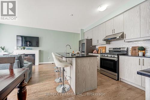 Main - 55 Singhampton Road, Vaughan, ON - Indoor Photo Showing Kitchen With Upgraded Kitchen
