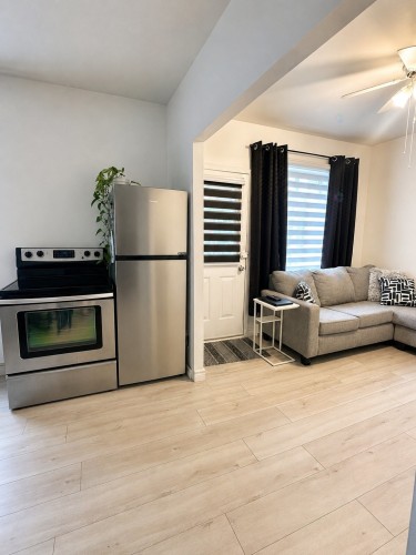 Overall view - 700 11E Avenue, Shawinigan, QC - Indoor Photo Showing Kitchen