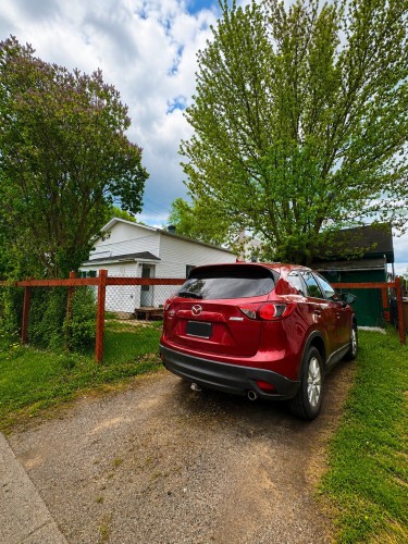Parking - 700 11E Avenue, Shawinigan, QC - Outdoor