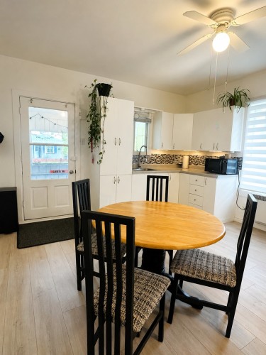 Kitchen - 700 11E Avenue, Shawinigan, QC - Indoor Photo Showing Dining Room