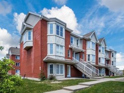 5-7120 Rue du Chardonneret Brossard, QC J4Z 0A6