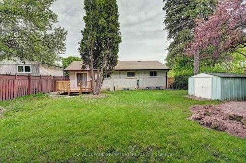 240 Stonybrook Drive, Kitchener, ON - Outdoor