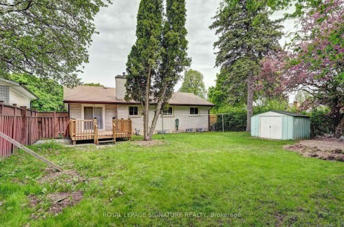 240 Stonybrook Drive, Kitchener, ON - Outdoor