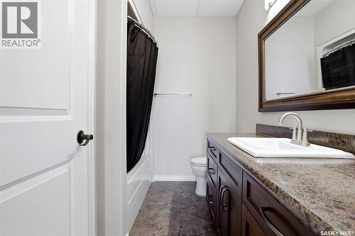 701 Saskatoon Drive, Katepwa Beach, SK - Indoor Photo Showing Bathroom