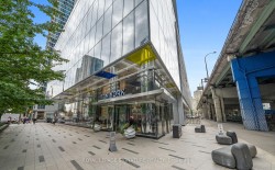 3003-10 York Street Toronto, ON M5J 0E1